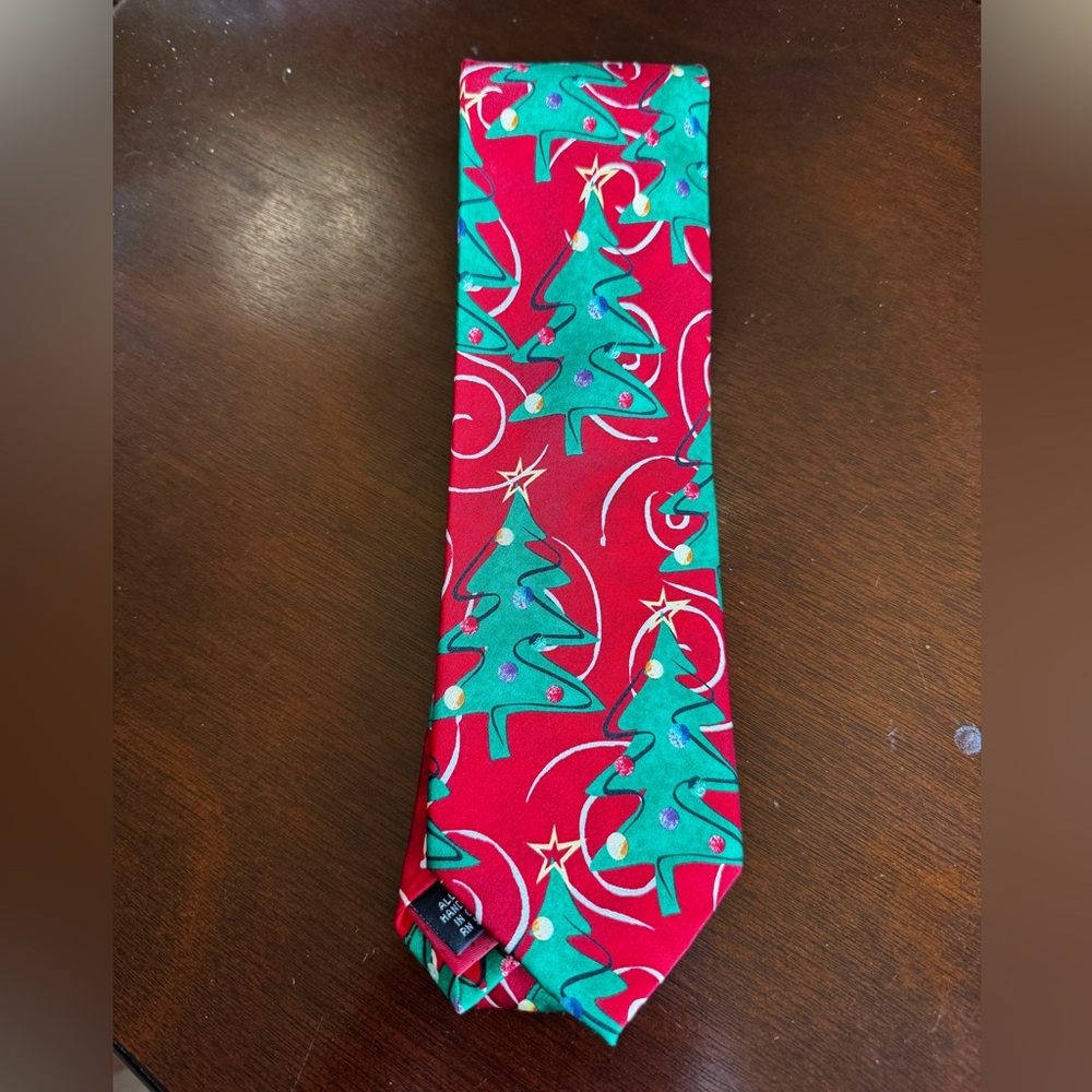 Men’s Holiday Traditions Hallmark Christmas Tie Trees 100% Silk Handmade